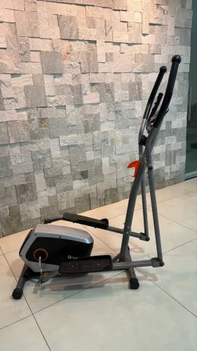 Elíptico para exercícios