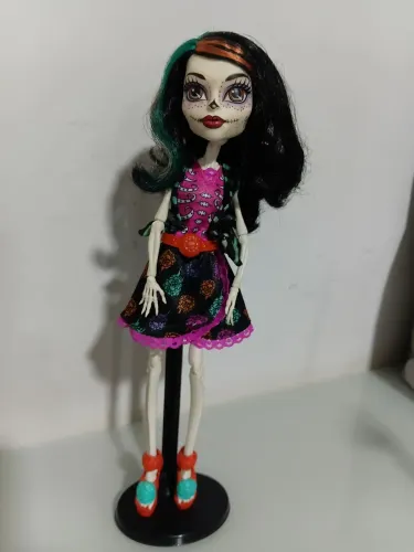 Boneca Monster High Skelita Calaveras