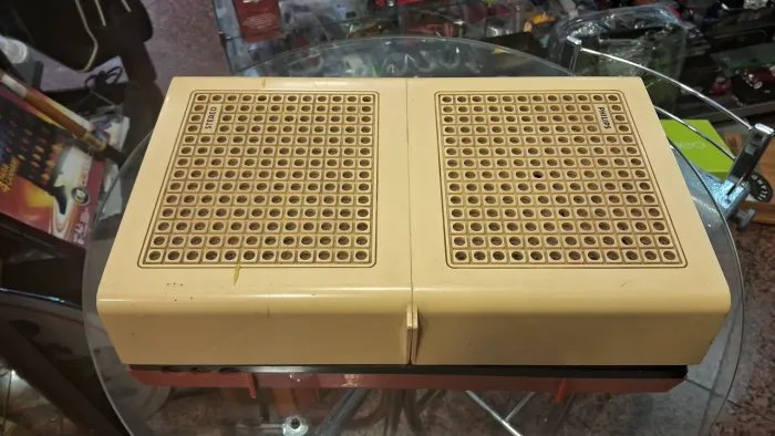 toca-discos vintage da marca philips Ler descrição <br>não esta funcionando 