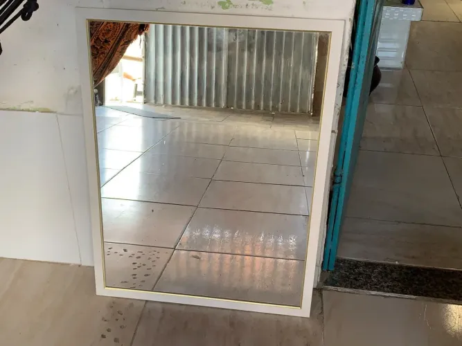 Vendo espelho semi novo 80×60