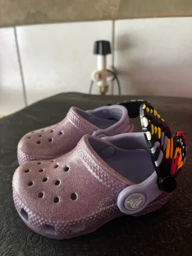 Crocs infantil
