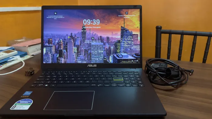 Vende-se , notebook asus vivobook go 15