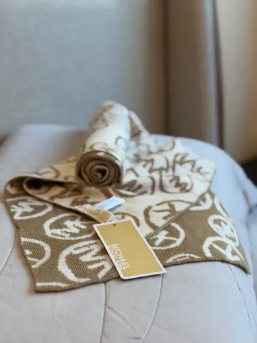 Cachecol Michael Kors Original Novo Com Etiqueta - Importado