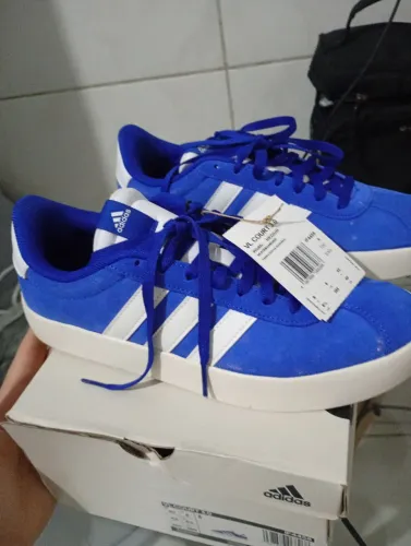 Vendo tênis masculino Novo Tam 40. Obs: ainda está com a etiqueta ?