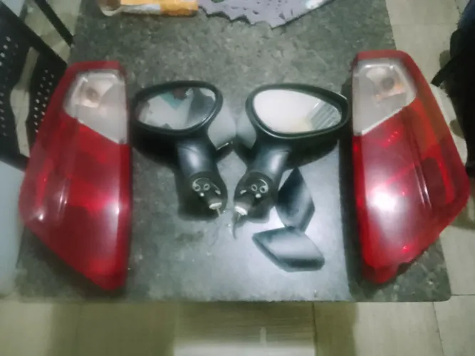 Par de retrovisor e paralama Fiat Punto 2012