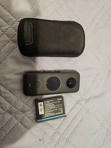 Vendo câmera insta360 X2 (câmera 360)
