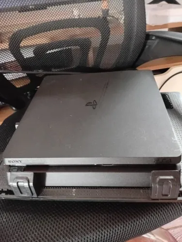 Ps4 ssd 1t + controle novo + itens extras