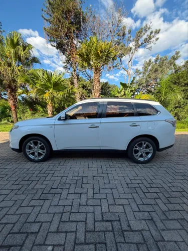 Mitsubishi Outlander 3.0/ GT 3.0 V6 Aut. 2015