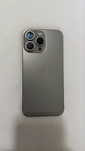 Vendo iPhone 15 pro max 256g natural titanium