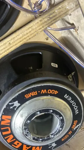 Medio grave 10 polegadas 400 rms cada 