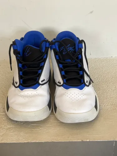 Jordan Max Aura 4