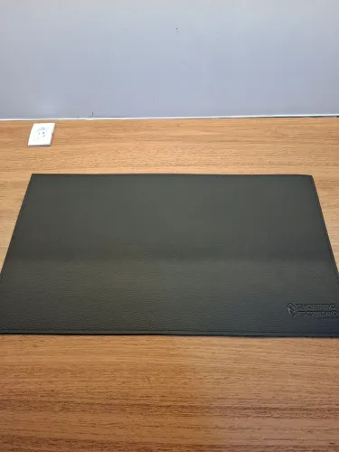 Mouse Pad Premium em Couro Sintético para Escritório e Home Office - Grande | Novo