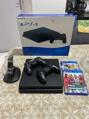 PlayStation 4 Slim