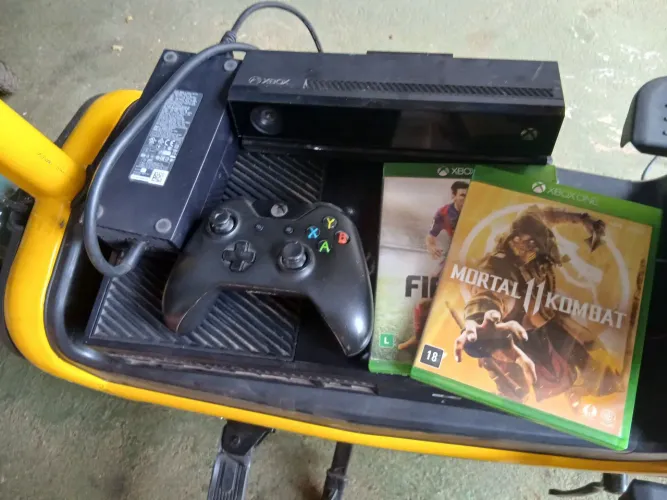Xbox one fat completo
