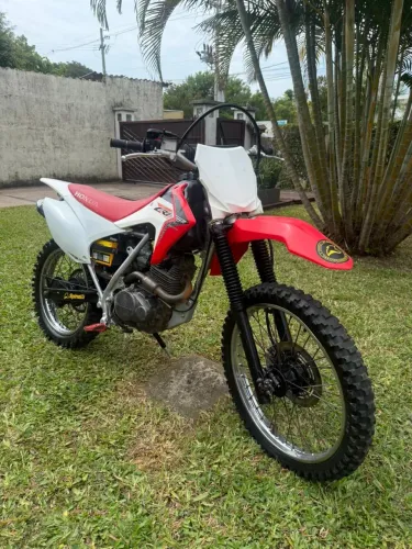 Vendo Moto de Trilha