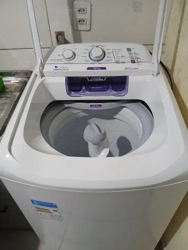 Máquina de lavar Electrolux 10,5kg 1 ano de uso