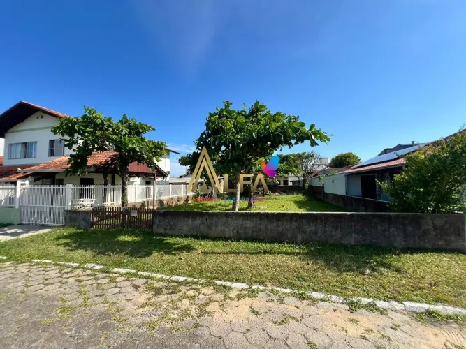 Terreno quadra mar em Navegantes-Aceita permuta por apartamento no Gravatá