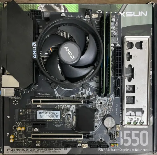 Kit Ryzen 5 5600gt + B550 + 16gb de RAM + NVMe 256 [Oportunidade]