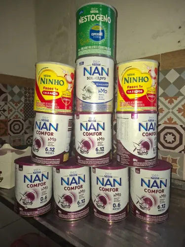 Latas de leite vazia