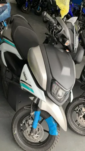 RAYZR 125