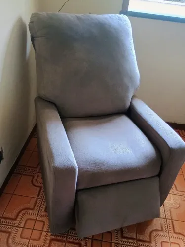 Poltrona reclinável