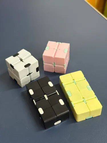 Cubo Mágico Infinito Antistress