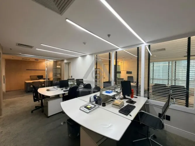 Sala à venda em Campinas, Cambuí, com 102 m², Hannover Tower