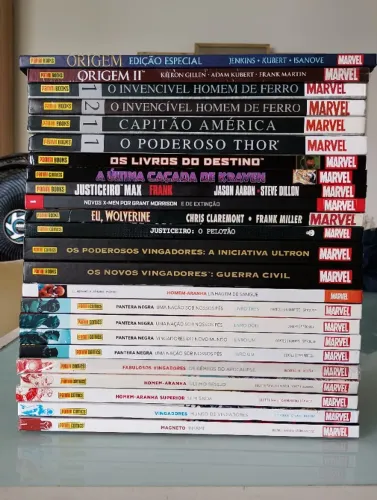 Quadrinhos Marvel Capa Dura