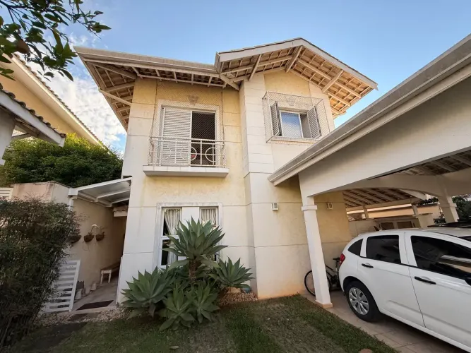 Casa de 180 m² com 3 quartos à venda no Parque dos Príncipes