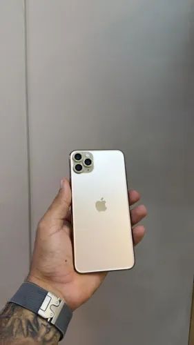 iPhone 11 Pro Max 256GB Bateria 77% Seminovo TODO ORIGINAL 1.799,90 A VISTA