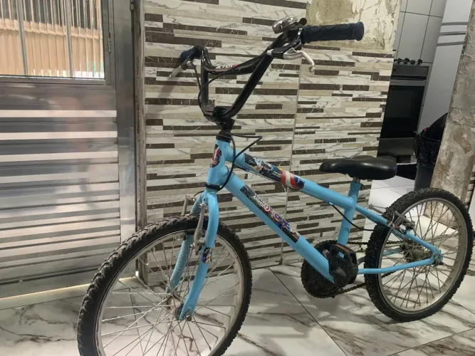 Bicicleta Infantil / Juvenil Aro 20 Azul - Capitão América - Ótimo Estado