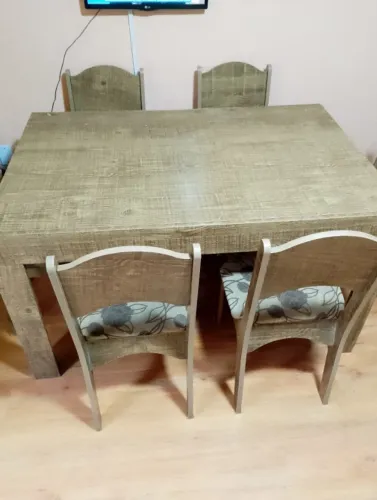Mesa de jantar 6 cadeiras