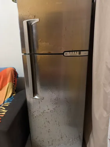 Vende se geladeira Brastemp
