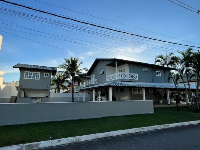 Casa na reserva do sahy ,linda!!