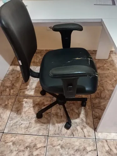 CADEIRA GIRATÓRIA ESCRITÓRIO