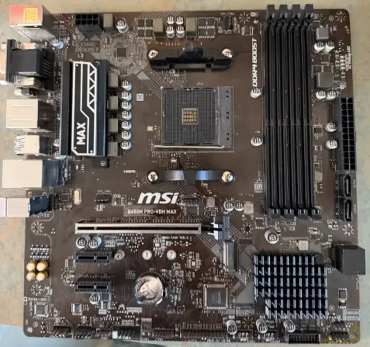 PLACA MÃE AM4 MSI B450M PRO VDH MAX (C/DEFEITO DE SLOT MEMORIA)