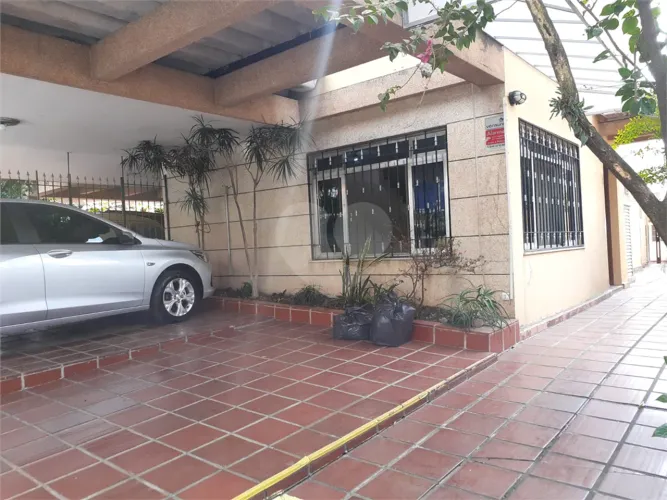 Sobrado com 3 quartos à venda ou para locação em Vila ipojuca - SP
