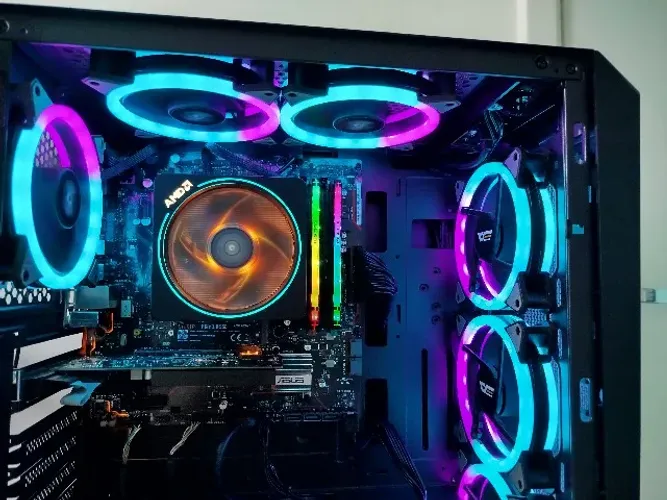 PC GAMER Ryzen 7 2700X, 16gb ram, 1TB HD, SSD 128gb