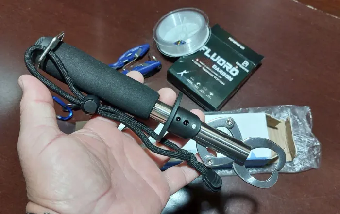 Alicate de pesca e linha fluorcarbono Tudo NOVO