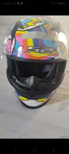 Vende-se capacete LS2 zerado, usei três vezes apenas