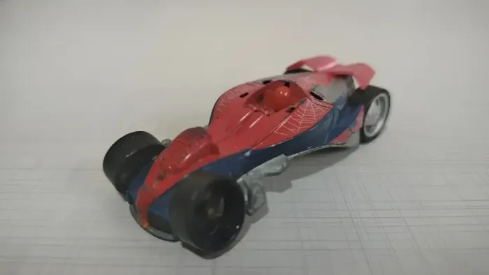 Miniatura Homem Aranha Marjorette 1/64 Vermelho