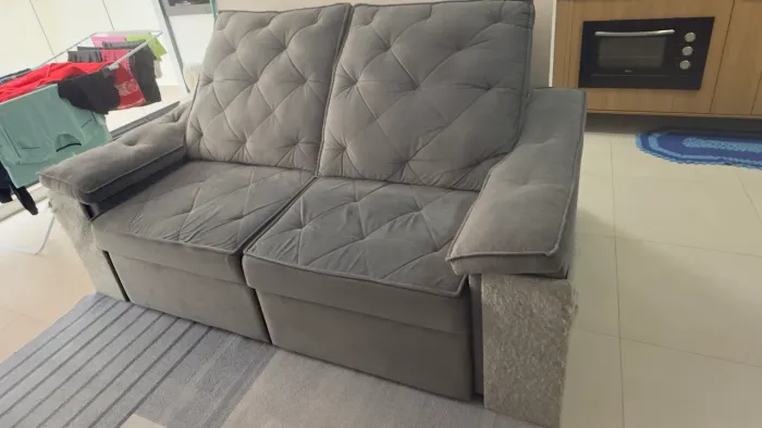 Vendo: Sofa retrátil 2 metros