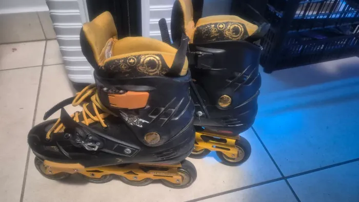 Patins Oxer Freestyle - In Line - Freestyle / Slalom - ABEC 9 - Base de Alumínio