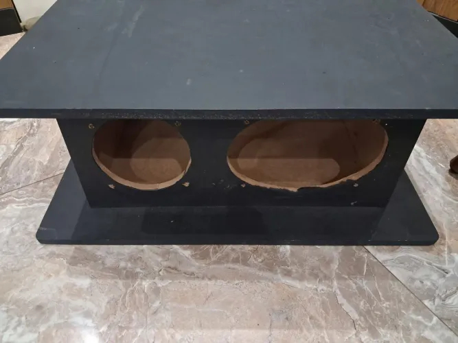 Caixa de Som modelo Torre 6X9