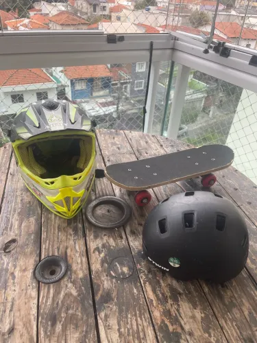 Capacete infantil de trilha
