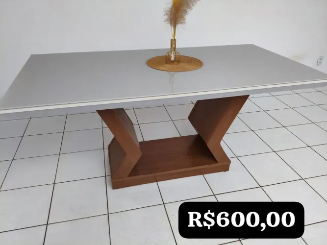 Vendo mesa de jantar 