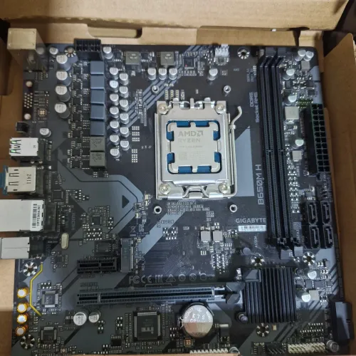 Kit Processador Ryzen 5 8500g + B650M