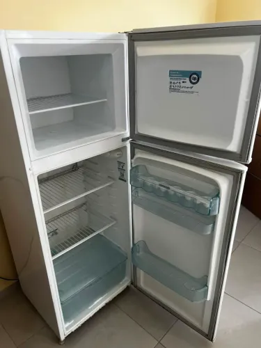Geladeira Electrolux 260L