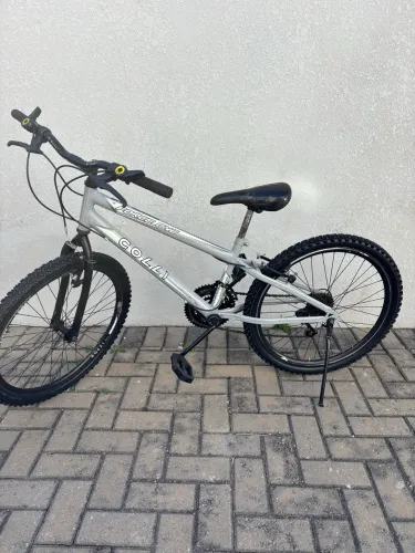 Bicicleta aro 24 colli