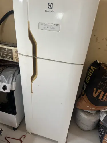 Electrolux Frost Free duplex da linha DF42/DFN42